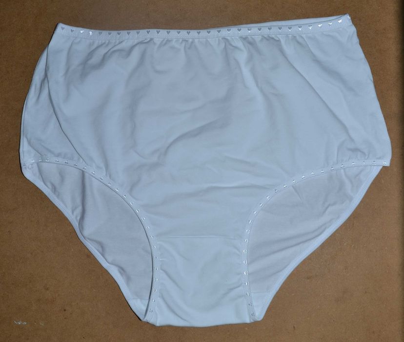 b.DUŻE Baweł majtki wysoki stan 60/64+ biodra do 190cm