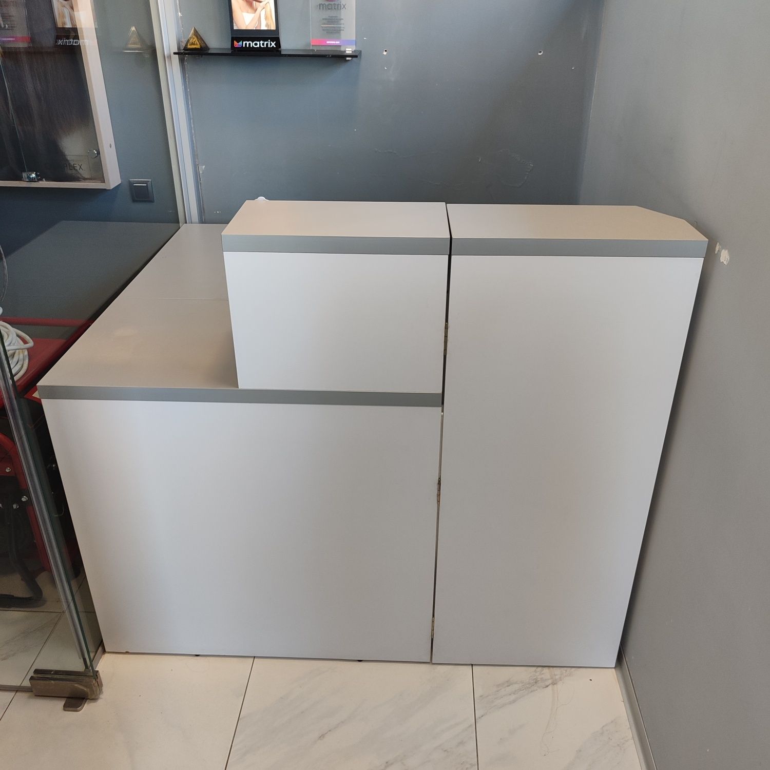 Барная стойка, рецепшн, стойка для кофейни. 5000грн.
