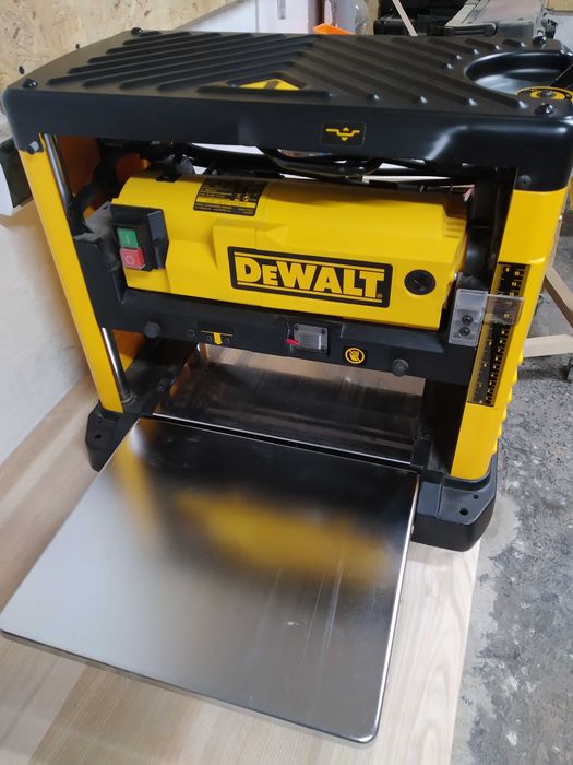 Grubościówka DeWalt 733