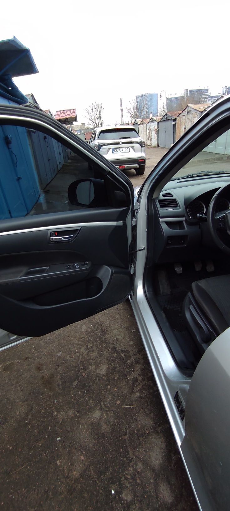 Продам авто Suzuki swift 2011 р .