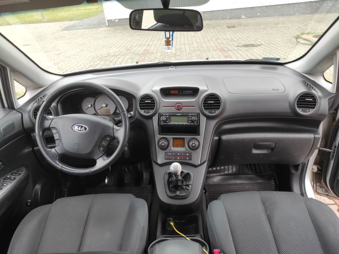 Kia carens 2007r