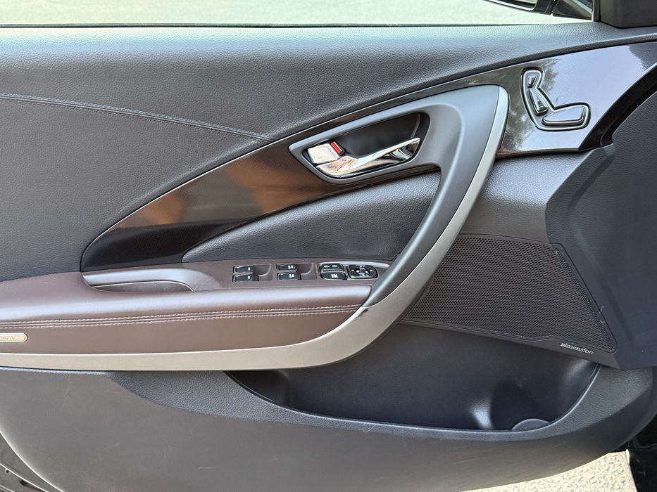 Продам  Hyundai Azero