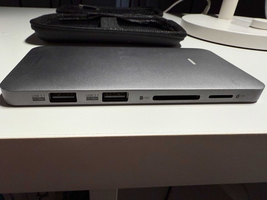 Hagibis-Docking Station C/ possiblidade de fazer de disco externo SSD