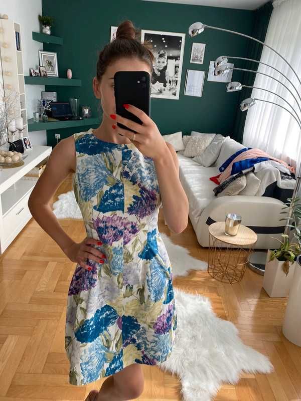 Elegancka sukienka AGGI