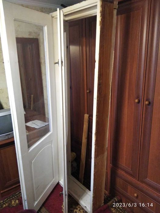 ПРОДАМ дерев'яний балконий блок