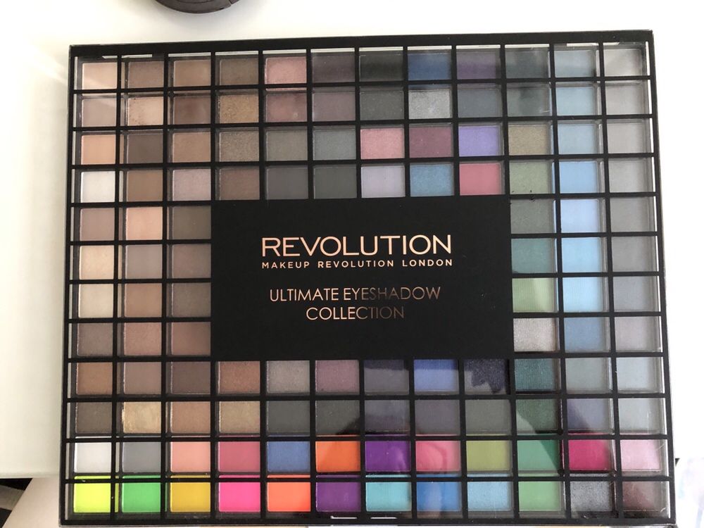 Paleta 144 cieni Makeup REVOLUTION