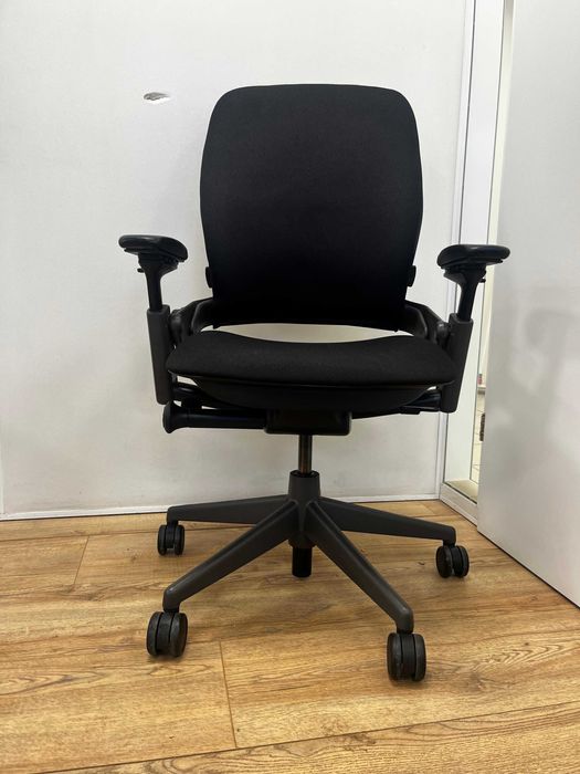 Steelcase Leap V2 (modelo Showroom)