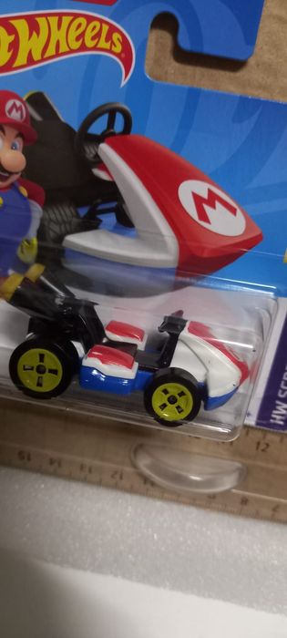 Standard kart hot wheels mariokart