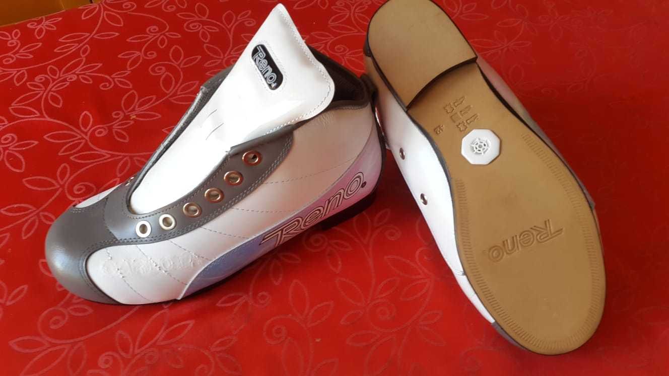 Botas de hoquei patins (novas)