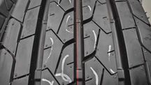Шини 215/70R15C Bridgestone . 9,6-10мм. с