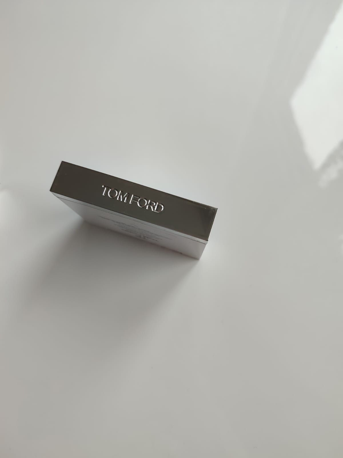 Tom Ford Soleil Neige Glow rozświetlacz 02 Gran Paradis