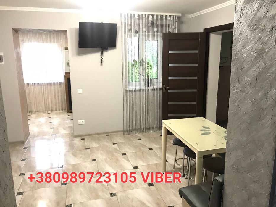 Довгострокова оренда будинку з гаражем