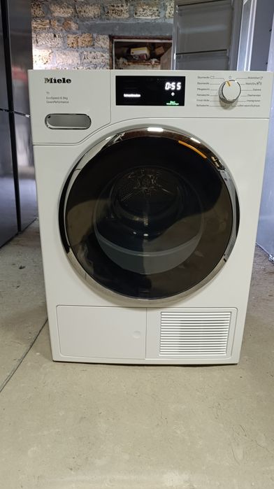 Сушильна машина Miele TWF 760 WP