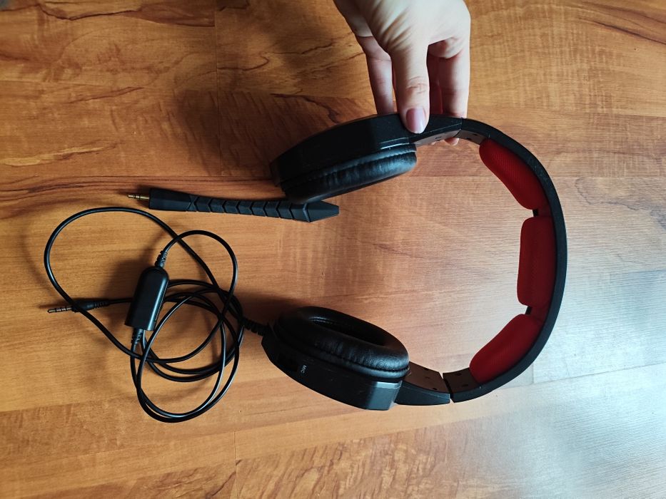 Słuchawki Genesis mikrofon czarne czerwone