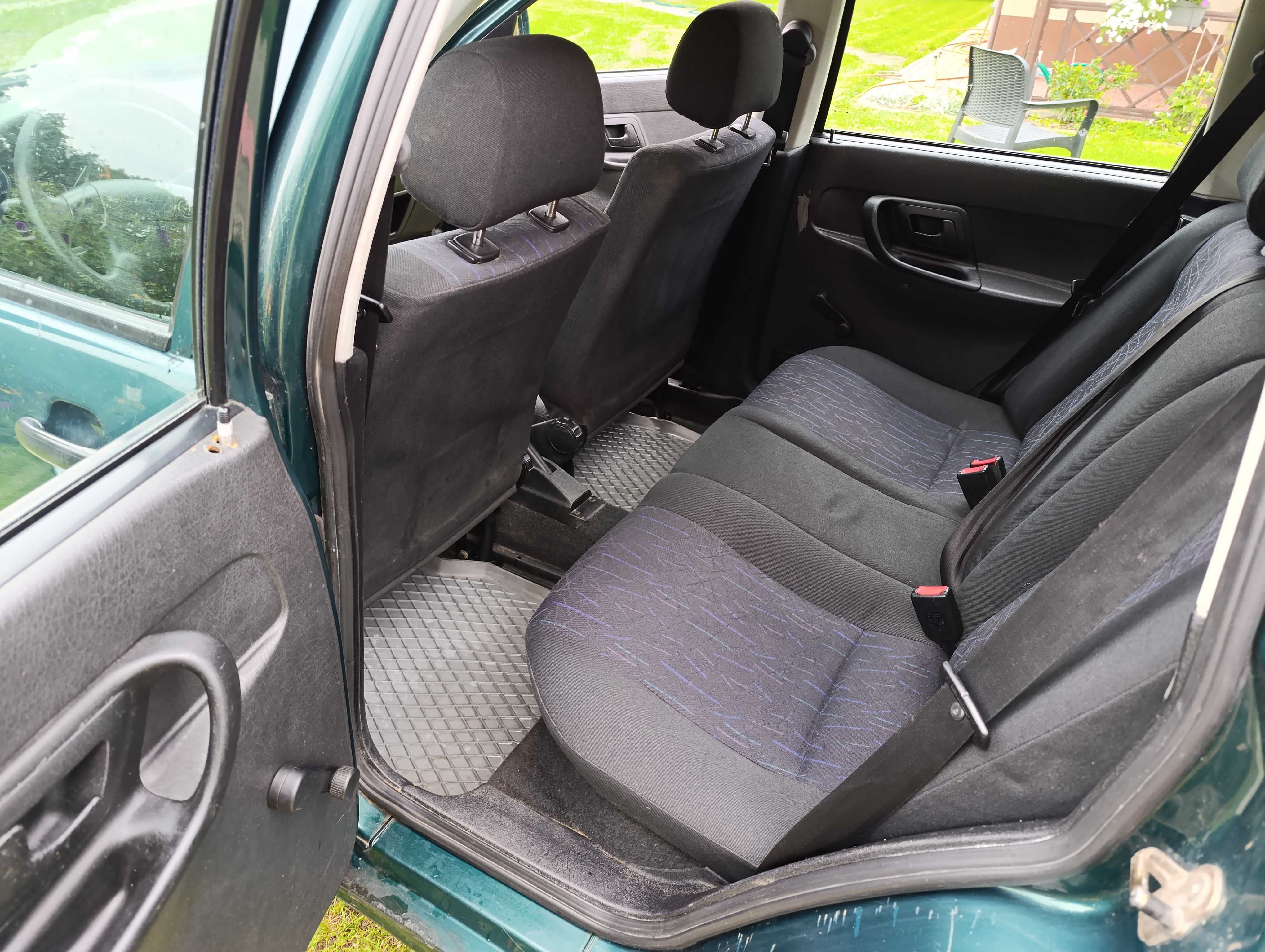 VOLKSWAGEN polo kombi 1.4 V8 75 km