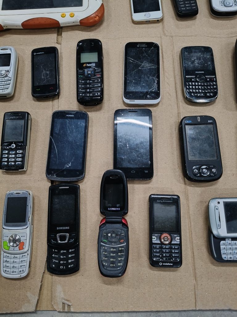 Lote de Telemóveis Vintage para Peças