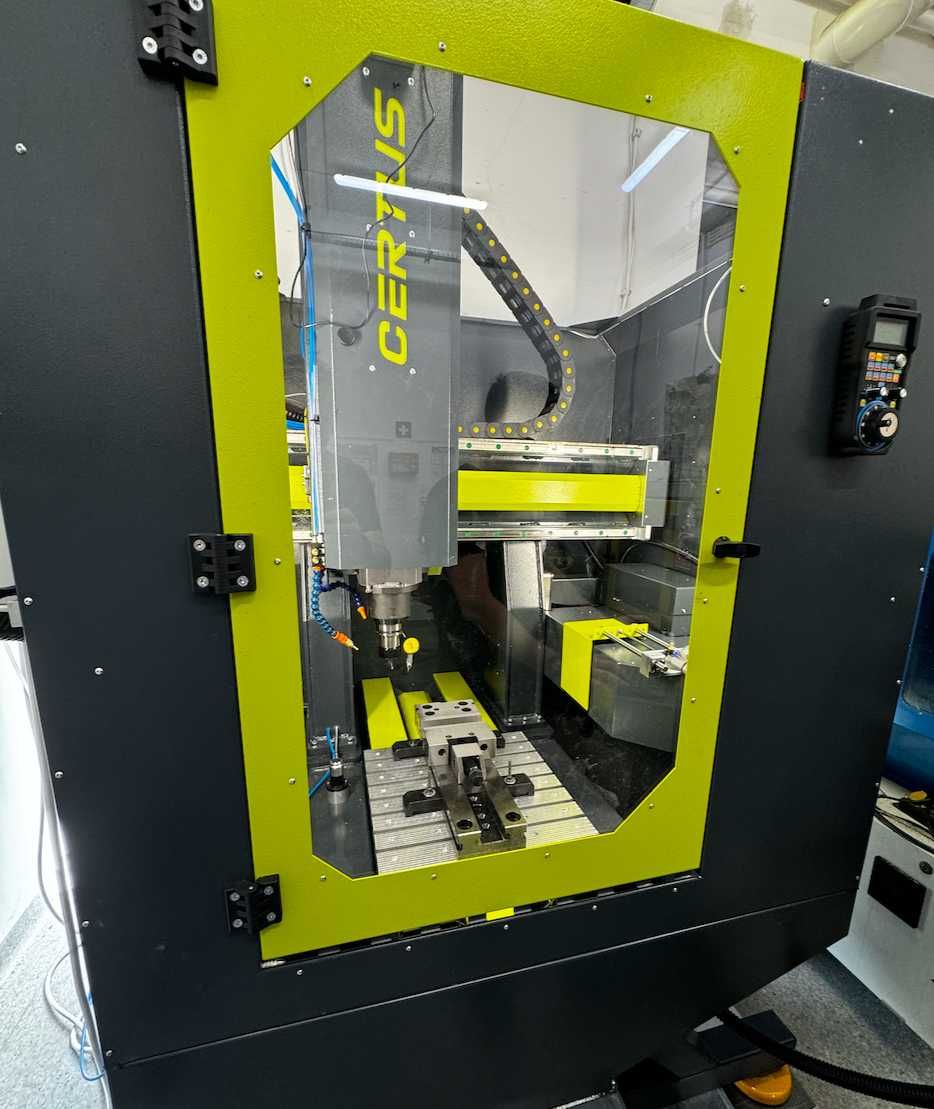 Centrum Frezarka CNC Certus 4040 Serwo ATC - od ręki