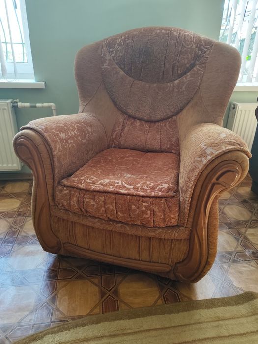 Крісло м' яке - 2 шт .