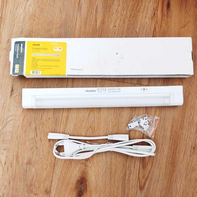 Armadura com lampada fluorescente T5 8W 4200K 34cm