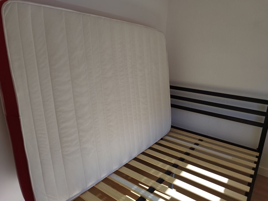 Cama Zinus 135x 190 / colchão viscoelástico 135x190