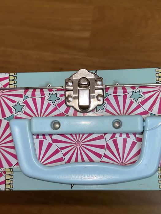 Колекційні карточки LOL (гра)