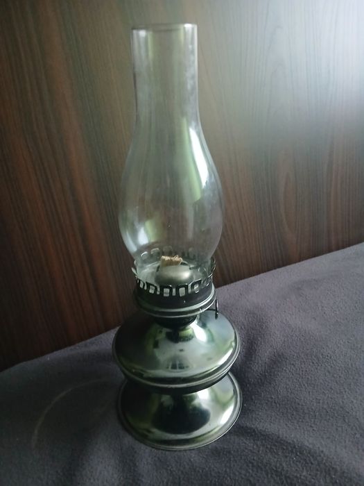 Lampa naftowa nowa 26 cm wysokość
