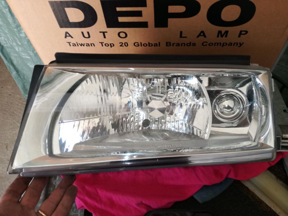 Faról esq / Opticas para SKODA OCTAVIA