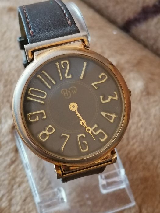 Stylowy Damski Zegarek z Paskiem Vintage RjW
