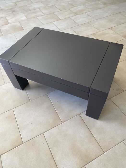 Mesa de centro castanha