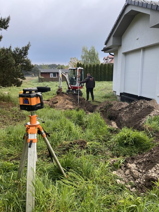 Drenaż zbiorniki szamba montaż uslugi minikoparka wywrotka