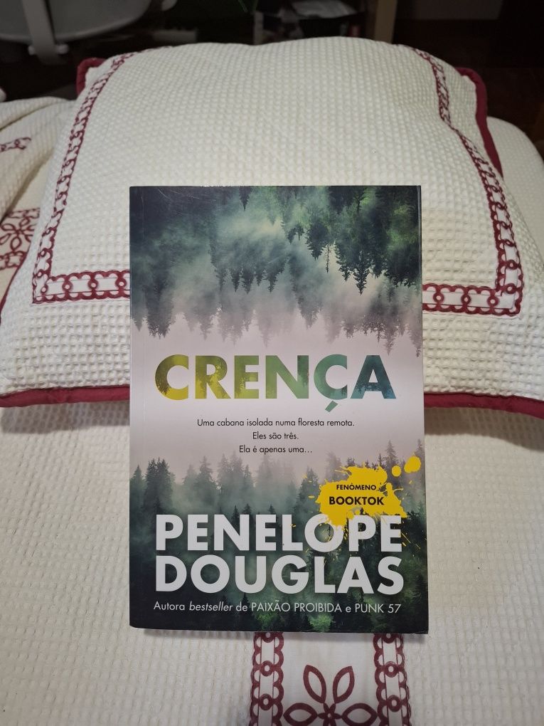 Livro "Crença" de Penelope Douglas