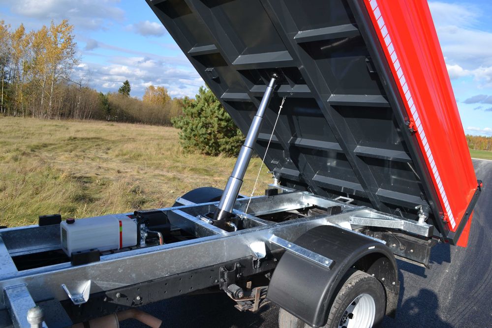 NiSsaN CaBsTaR 2003r 3STR WyWroTkA 3,50M DMC 3,5T SuPeR StaN