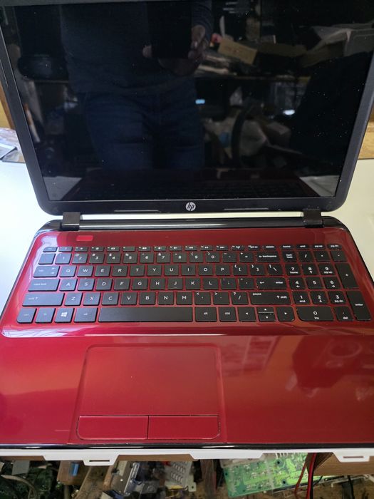 Laptop HP 15-d017cl