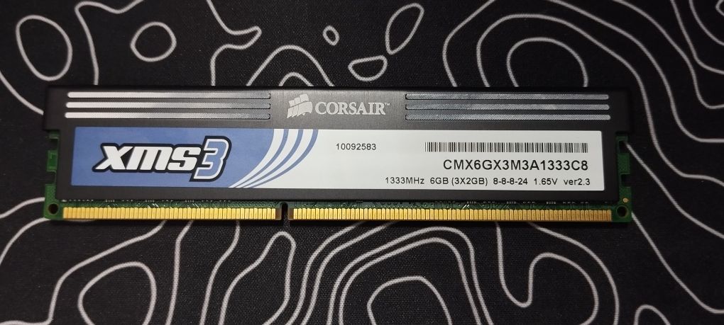 Оперативна пам'ять DDR3 KORSAIR XMS3 1 плашка 2 гб