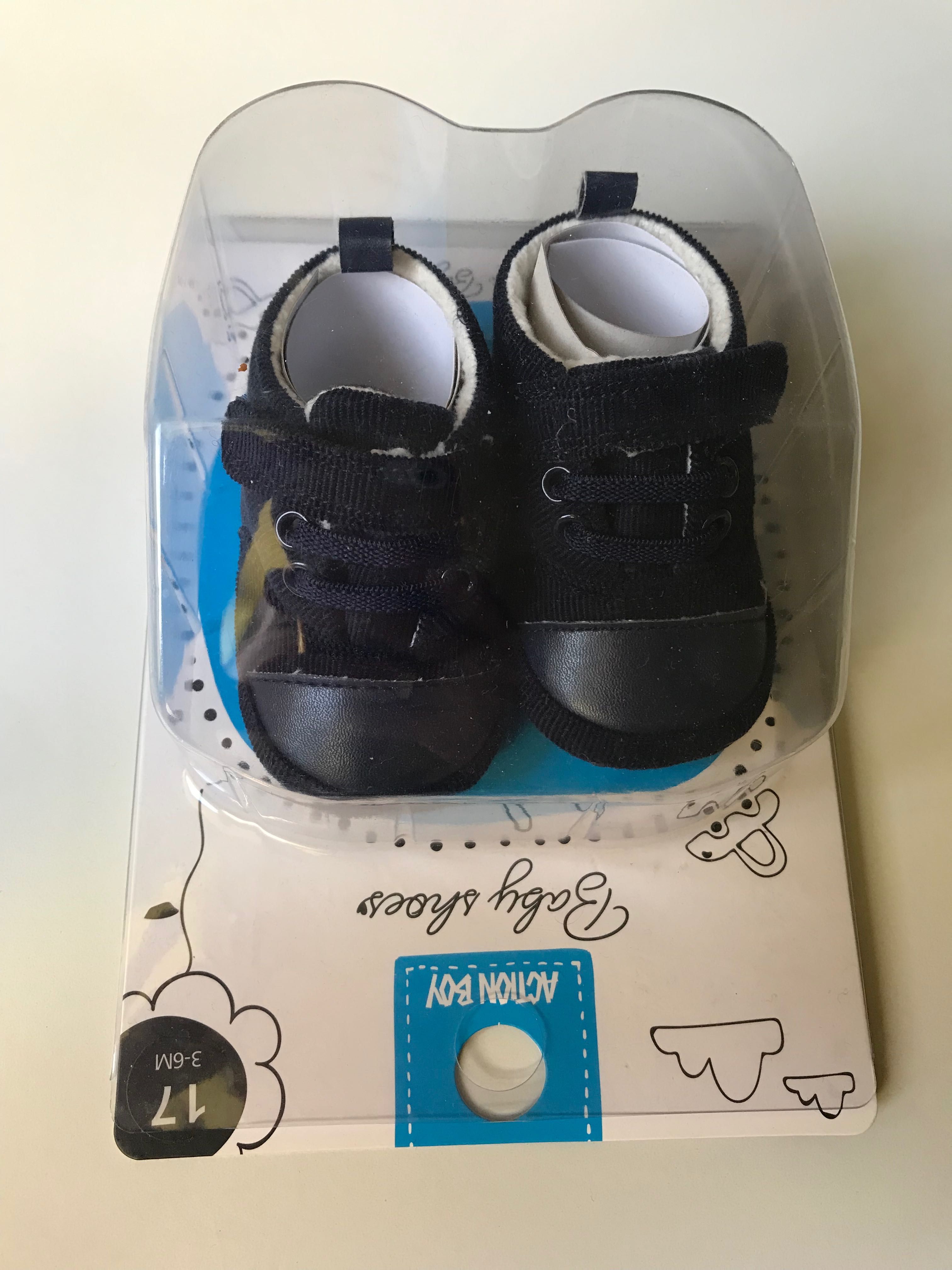 Buty dziecięce buciczki niemowlęce Action Boy rozm. 17, 3-6m chrzciny