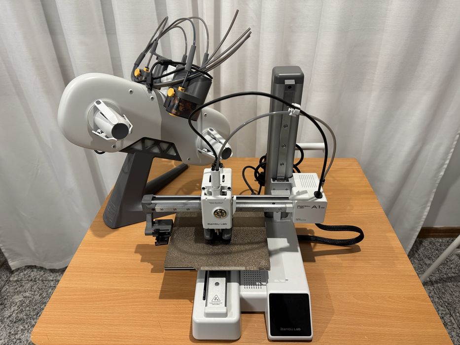 Impressora 3D Bambu Lab A1 Mini com AMS Lite