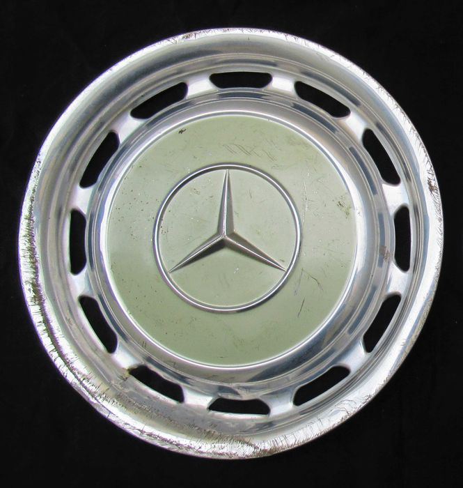 Tampão de Roda Antigo (Ref. 17)