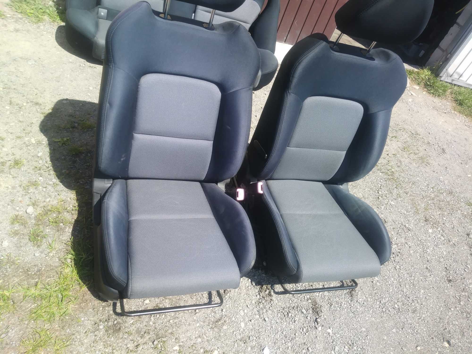 Subaru Legacy 4 IV Fotele przód i kanapa Tył KOMBI Komplet - Grzane