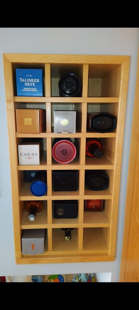 Polka na alkohole minibar  wino whisky podtynkowa 84 x 45 x 32