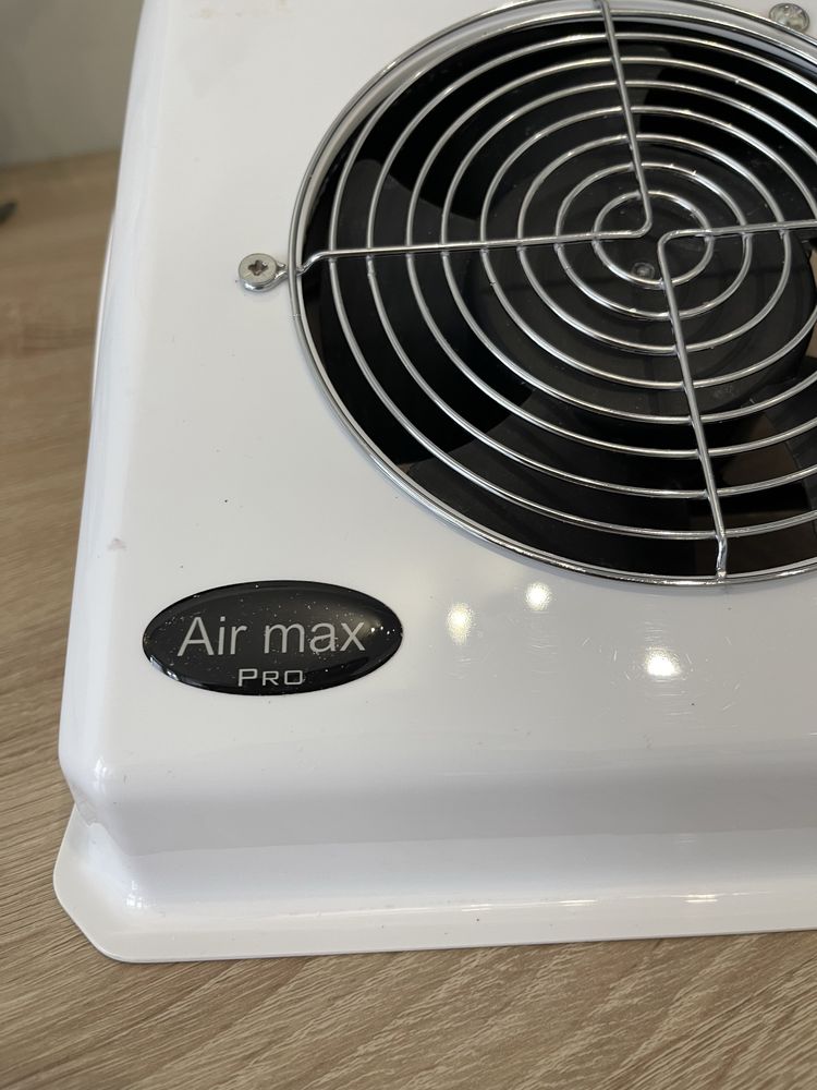 Витяжка манікюрна Air max Pro