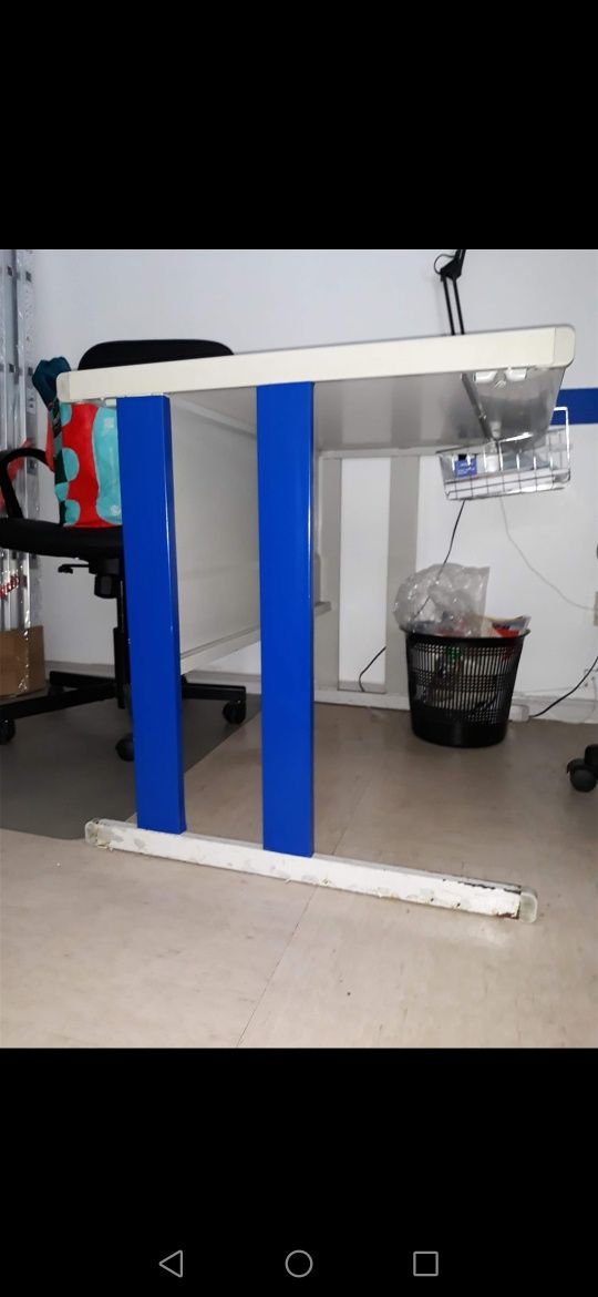 SECRETÁRIA RALL Águeda, com 120cm largura. Muito leve e duradoura.