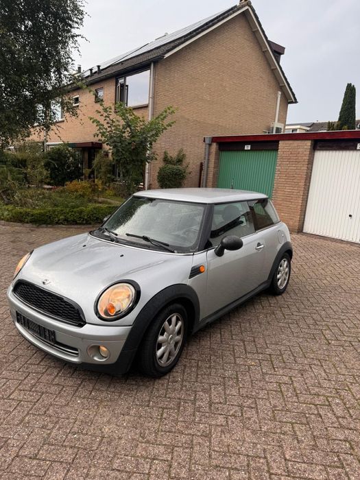 Mini Cooper 1.4 benzyna 2009 spalanie 5L/100km
