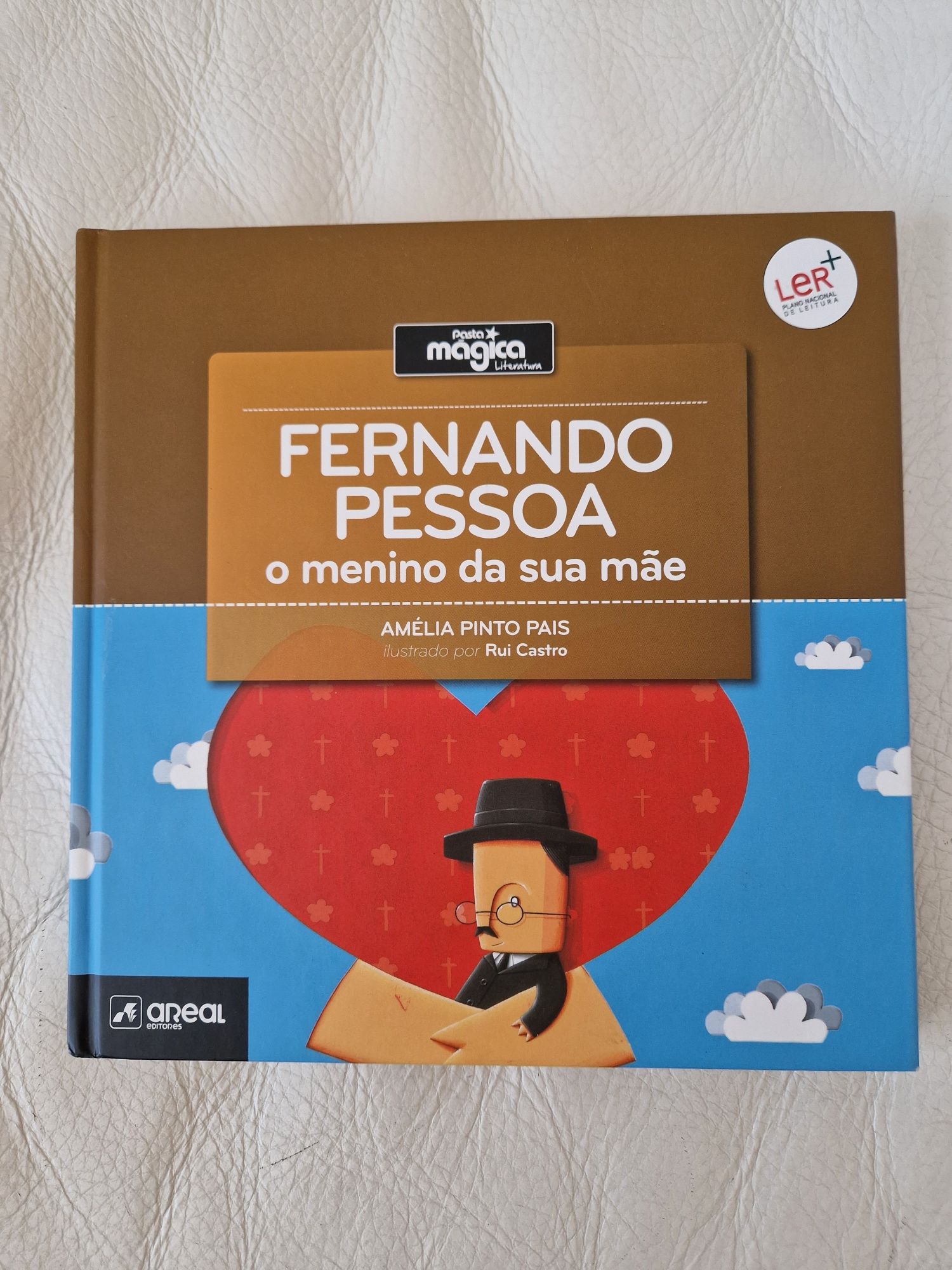 Livro Fernando Pessoa o menino da sua Mãe.