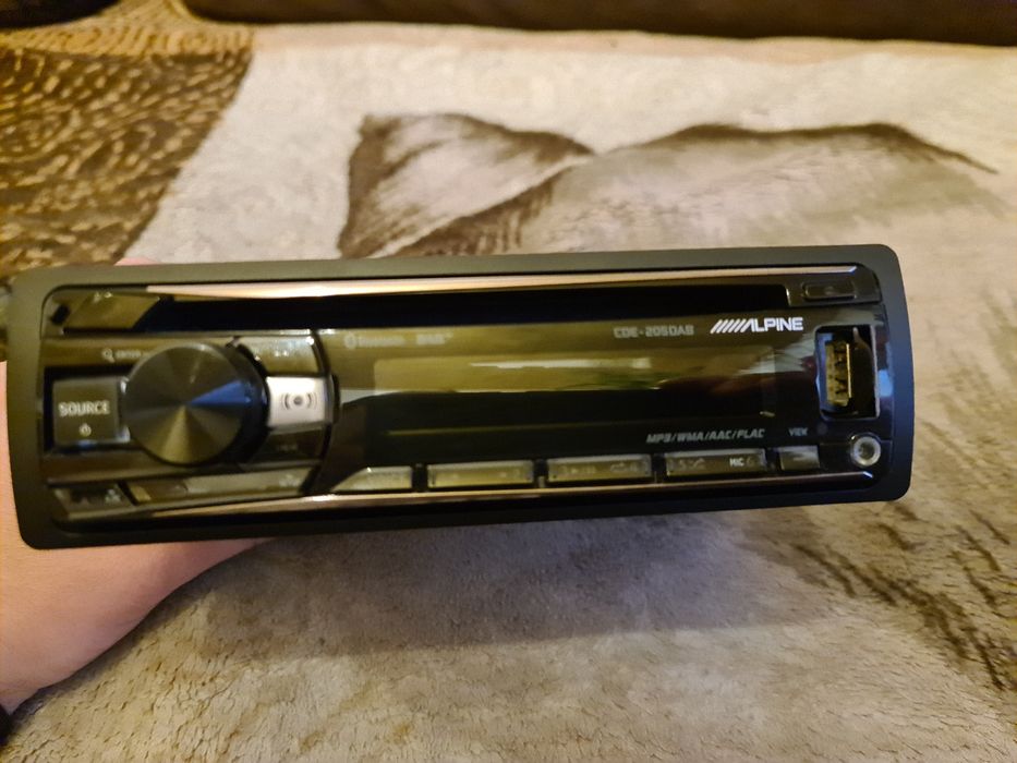 Radio ALPINE CDE 205 DAB+Bluetooth CD USB rgb