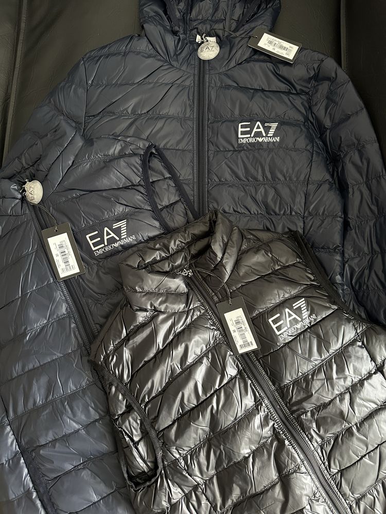 Оригинал легкая куртка пуховик EA7 Emporio Armani жилетка