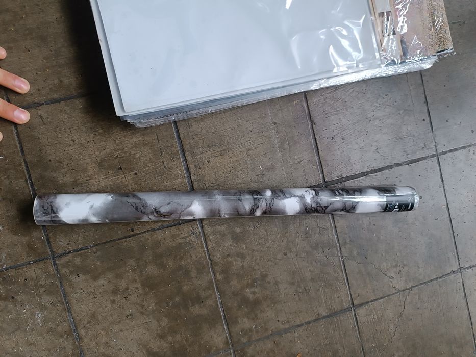 Papel e rolo se parede