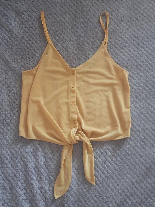 Топ Bershka      .