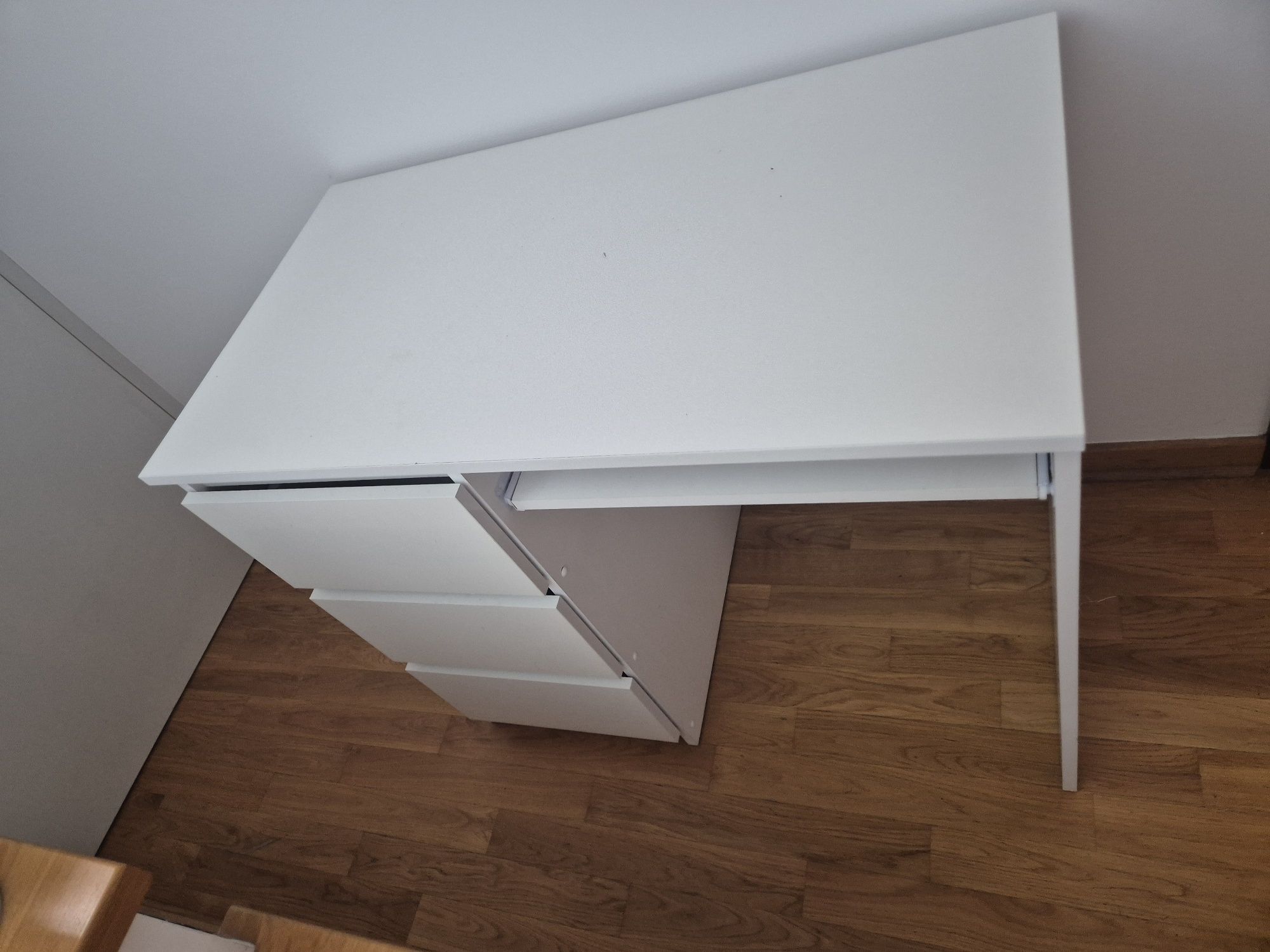 Biurko białe mat i połysk