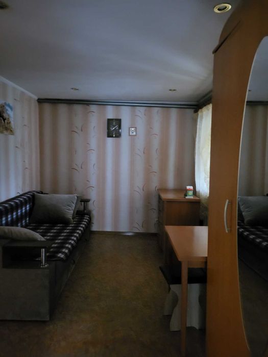 Продам добротний будинок на Лелеківці.