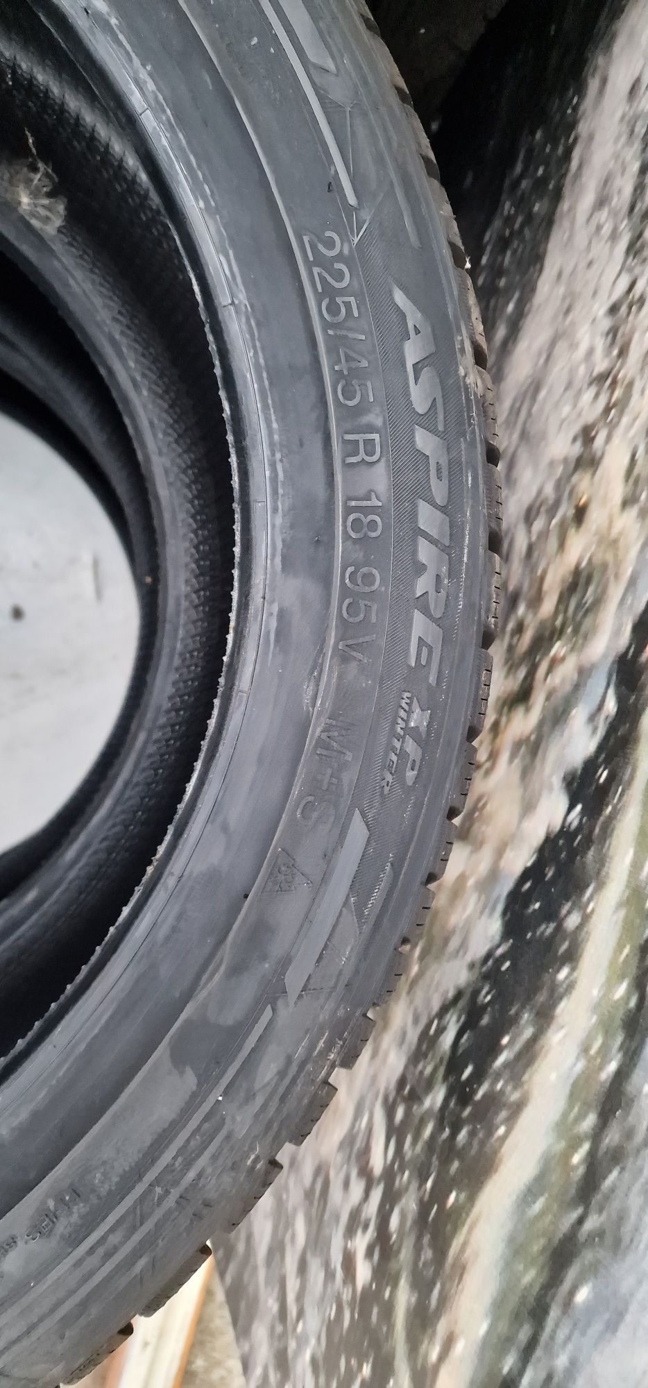 E22 4 x 225/45r18 Apollo Aspire XP Winter  95V XL nowe opony zimowe